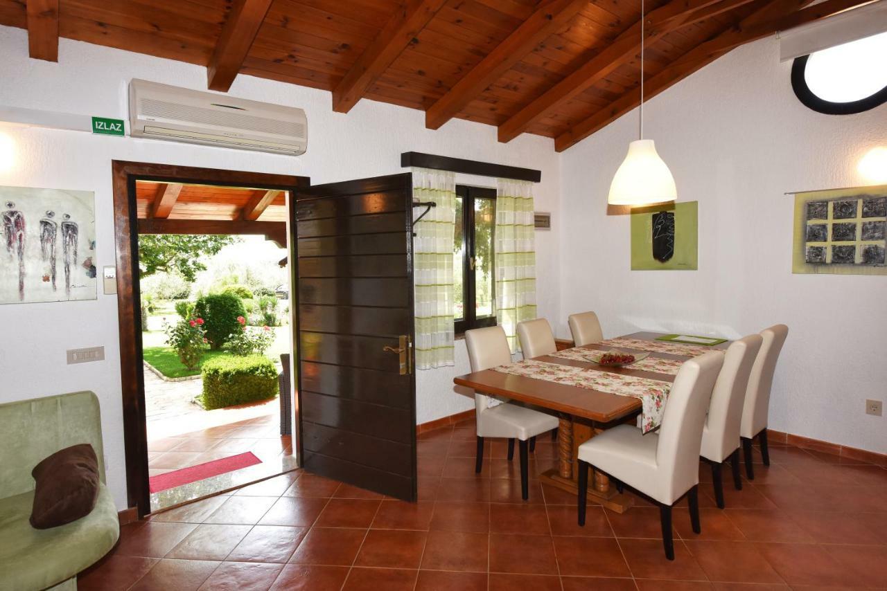 Holiday Home Sergo Porec Luaran gambar