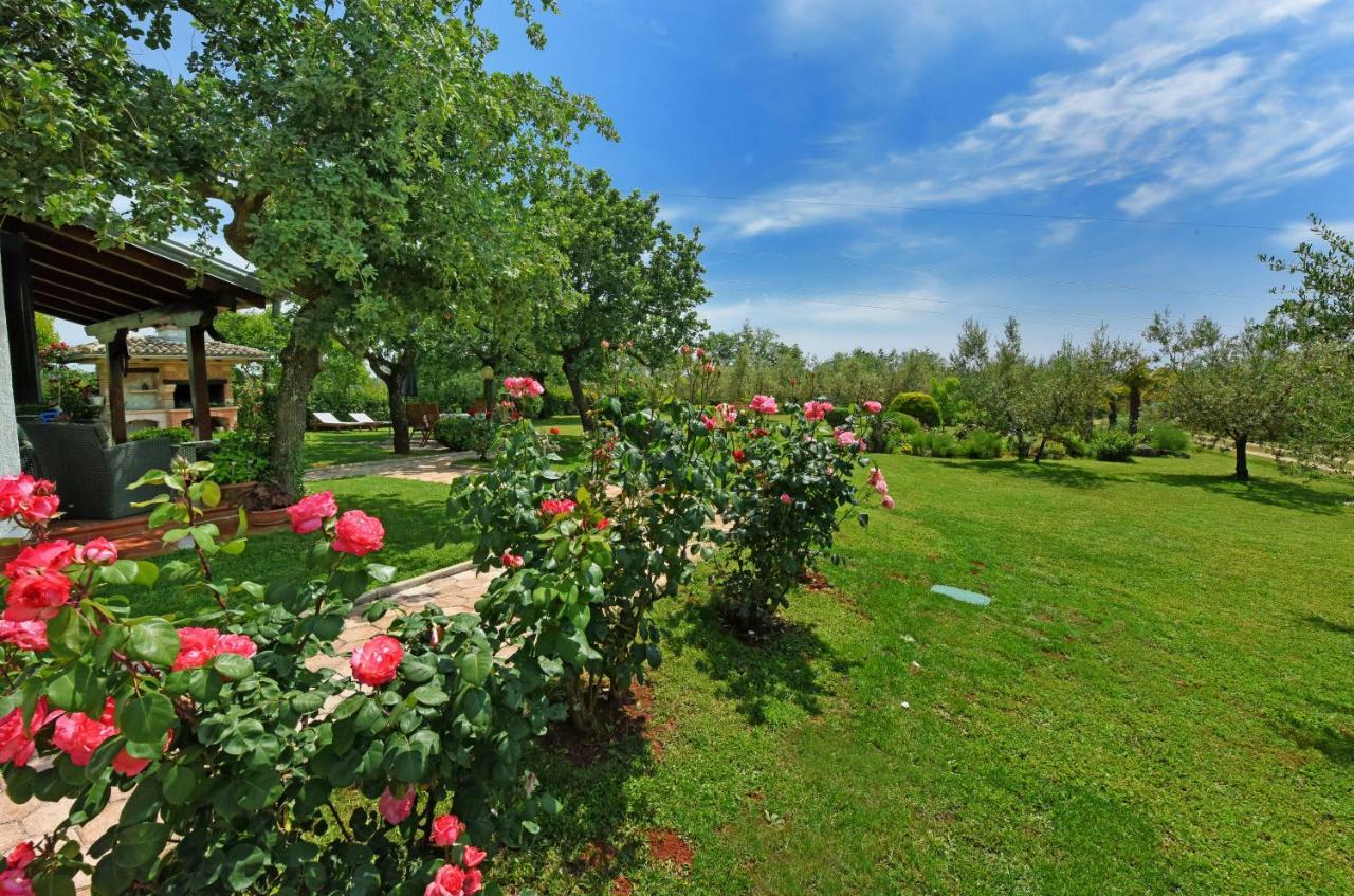 Holiday Home Sergo Porec Luaran gambar
